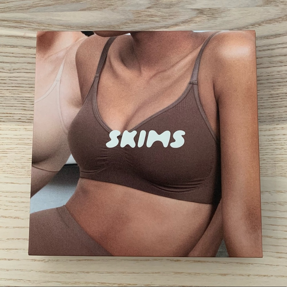 BNIB SKIMS Sculpting Bralette in Quartz (pink)